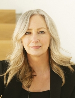 Sharron  Van der Meulen