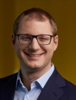 &Aacute;rp&aacute;d Tak&aacute;cs