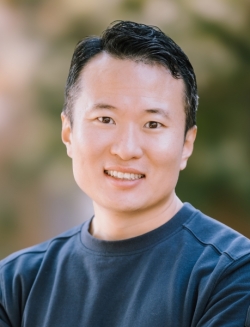 Xingjian  Zhang photo